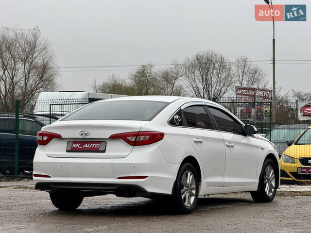 Белый Хендай Соната, объемом двигателя 2 л и пробегом 355 тыс. км за 9900 $, фото 49 на Automoto.ua