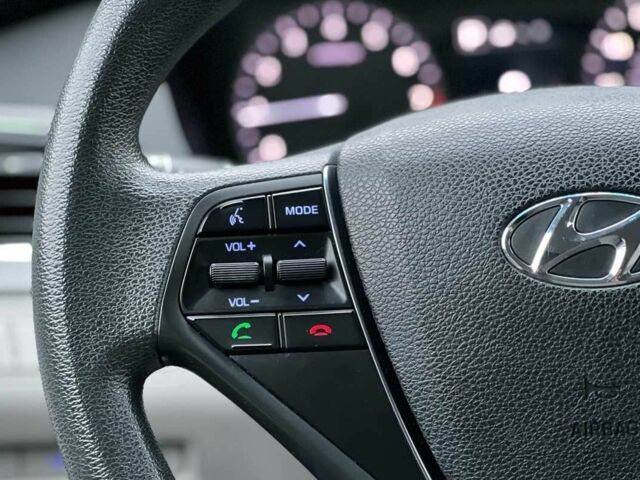 Белый Хендай Соната, объемом двигателя 2.4 л и пробегом 123 тыс. км за 9200 $, фото 11 на Automoto.ua