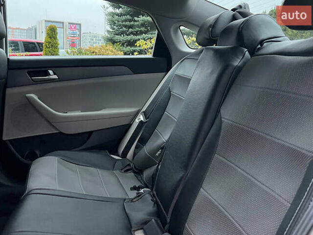 Белый Хендай Соната, объемом двигателя 2.36 л и пробегом 123 тыс. км за 9200 $, фото 21 на Automoto.ua