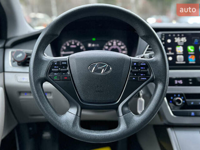 Белый Хендай Соната, объемом двигателя 2.36 л и пробегом 123 тыс. км за 9200 $, фото 10 на Automoto.ua