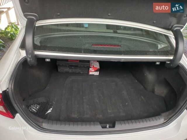 Белый Хендай Соната, объемом двигателя 2.36 л и пробегом 115 тыс. км за 10700 $, фото 11 на Automoto.ua