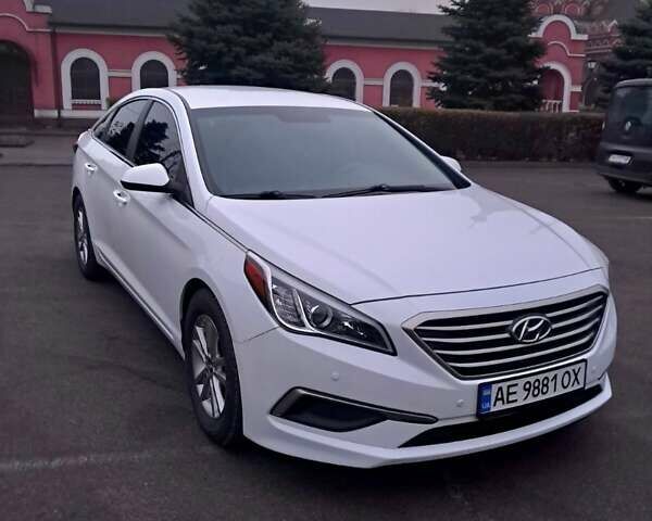 Белый Хендай Соната, объемом двигателя 2.4 л и пробегом 184 тыс. км за 10900 $, фото 22 на Automoto.ua