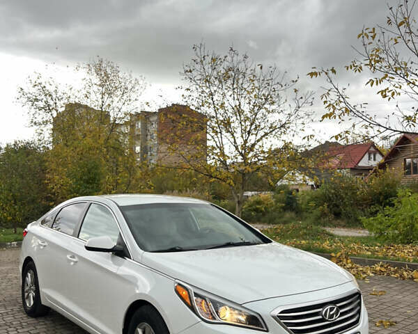 Белый Хендай Соната, объемом двигателя 2.36 л и пробегом 189 тыс. км за 8900 $, фото 28 на Automoto.ua