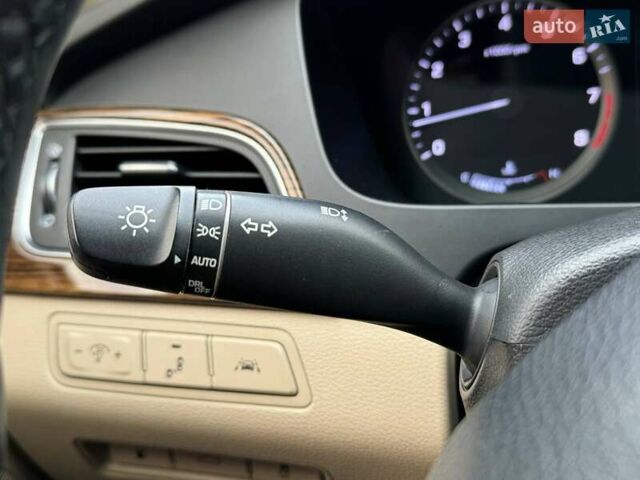 Белый Хендай Соната, объемом двигателя 2.36 л и пробегом 117 тыс. км за 12990 $, фото 15 на Automoto.ua
