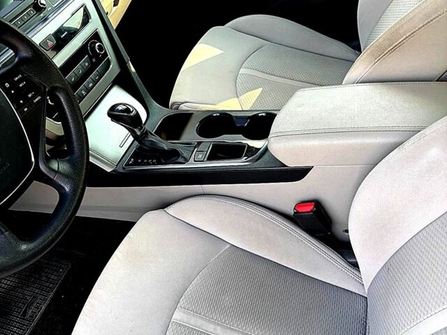 Хендай Соната 2016 в Черновцах на Automoto.ua Белый Хендай Соната, объемом двигателя 2.4 л и пробегом 189 тыс. км за 9500 $, фото 13 на Automoto.ua