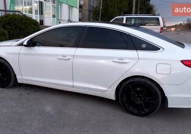 Белый Хендай Соната, объемом двигателя 2.4 л и пробегом 189 тыс. км за 8900 $, фото 23 на Automoto.ua