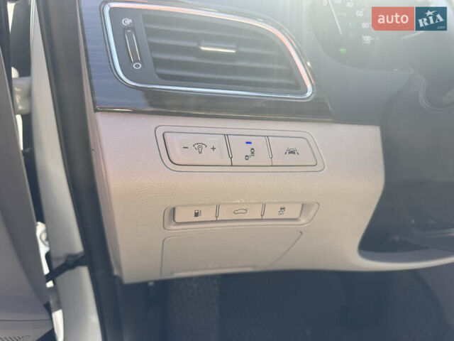 Белый Хендай Соната, объемом двигателя 2.36 л и пробегом 79 тыс. км за 17200 $, фото 10 на Automoto.ua