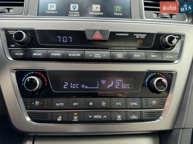 Белый Хендай Соната, объемом двигателя 2.36 л и пробегом 111 тыс. км за 11500 $, фото 23 на Automoto.ua