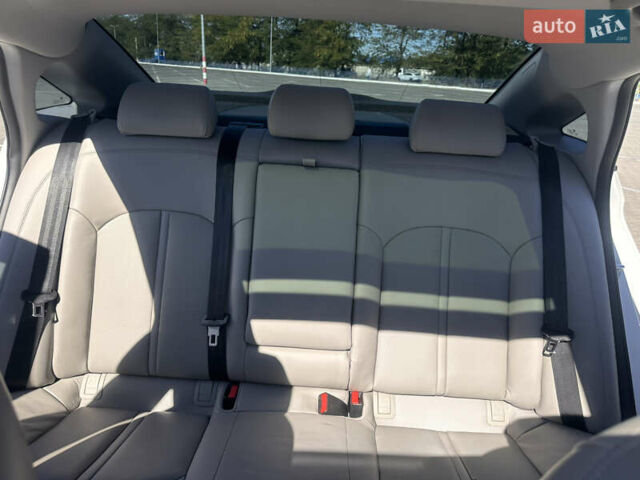 Белый Хендай Соната, объемом двигателя 2.36 л и пробегом 79 тыс. км за 17200 $, фото 21 на Automoto.ua