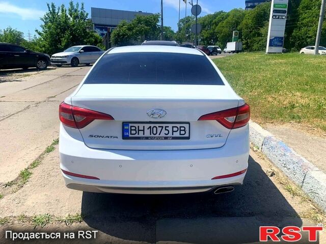 Білий Хендай Соната, об'ємом двигуна 2 л та пробігом 206 тис. км за 7500 $, фото 5 на Automoto.ua