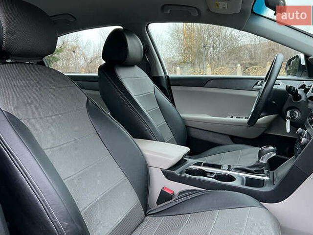 Белый Хендай Соната, объемом двигателя 2.36 л и пробегом 123 тыс. км за 9200 $, фото 18 на Automoto.ua