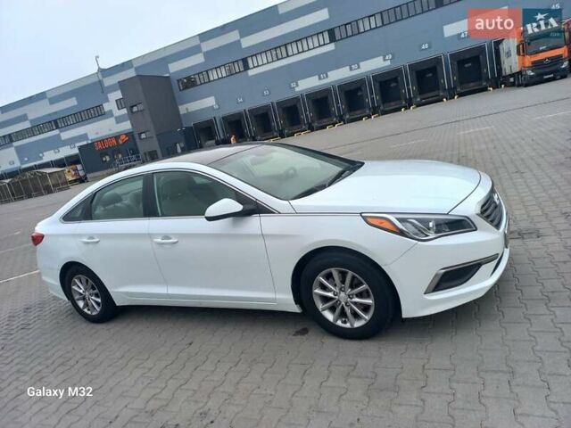 Белый Хендай Соната, объемом двигателя 2.36 л и пробегом 115 тыс. км за 10700 $, фото 5 на Automoto.ua