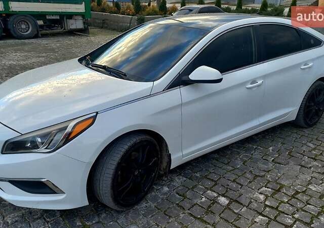 Белый Хендай Соната, объемом двигателя 2.4 л и пробегом 189 тыс. км за 8900 $, фото 6 на Automoto.ua