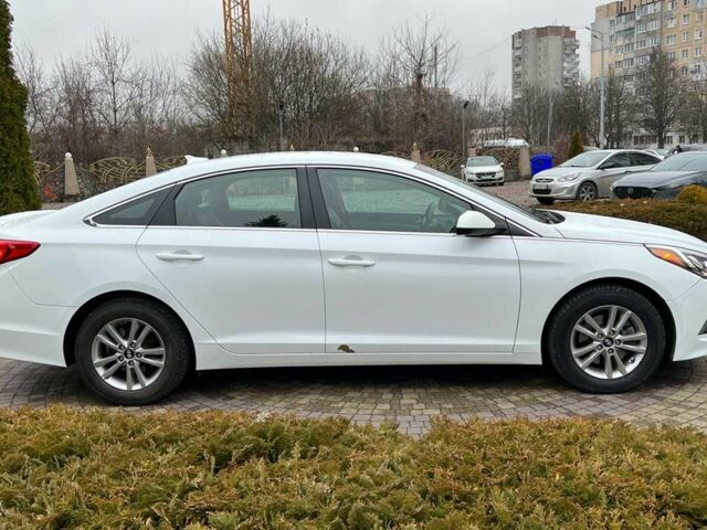 Белый Хендай Соната, объемом двигателя 2.4 л и пробегом 123 тыс. км за 9200 $, фото 7 на Automoto.ua