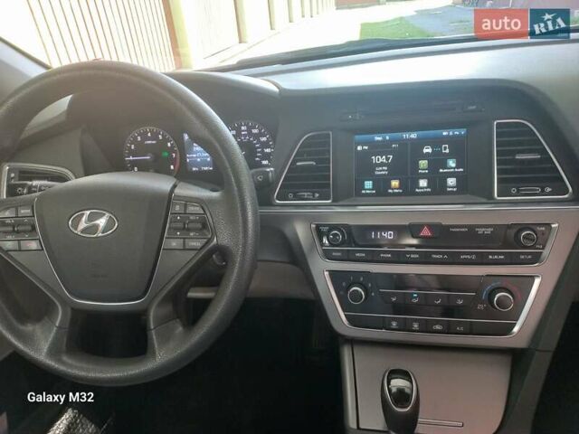 Белый Хендай Соната, объемом двигателя 2.36 л и пробегом 115 тыс. км за 10700 $, фото 10 на Automoto.ua