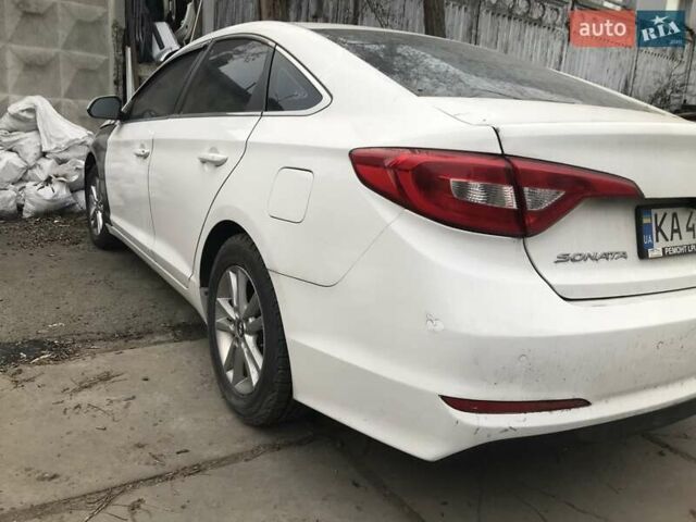 Білий Хендай Соната, об'ємом двигуна 2 л та пробігом 368 тис. км за 5777 $, фото 8 на Automoto.ua