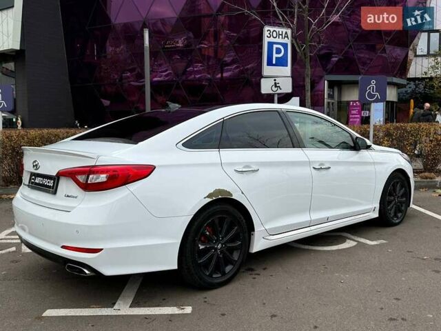 Белый Хендай Соната, объемом двигателя 2.36 л и пробегом 117 тыс. км за 12990 $, фото 6 на Automoto.ua