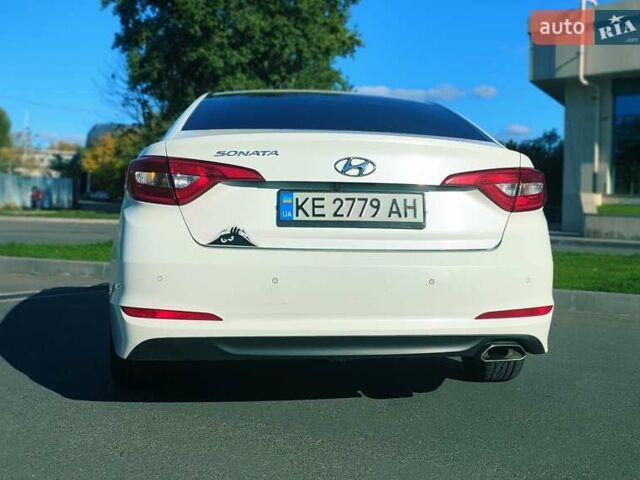 Хендай Соната 2016 в Днепре (Днепропетровске) на Automoto.ua Белый Хендай Соната, объемом двигателя 2 л и пробегом 412 тыс. км за 9999 $, фото 2 на Automoto.ua