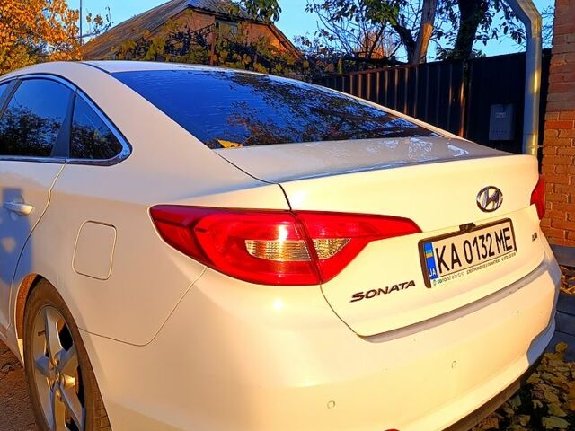 Білий Хендай Соната, об'ємом двигуна 2 л та пробігом 420 тис. км за 9500 $, фото 9 на Automoto.ua