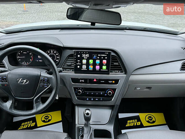 Белый Хендай Соната, объемом двигателя 2.36 л и пробегом 123 тыс. км за 9200 $, фото 13 на Automoto.ua