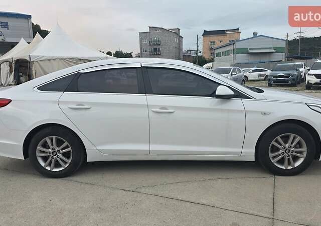 Білий Хендай Соната, об'ємом двигуна 2 л та пробігом 415 тис. км за 9490 $, фото 5 на Automoto.ua