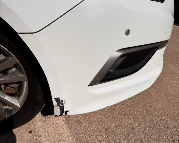 Білий Хендай Соната, об'ємом двигуна 2.36 л та пробігом 145 тис. км за 11000 $, фото 6 на Automoto.ua