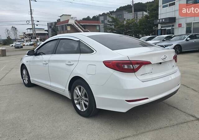 Білий Хендай Соната, об'ємом двигуна 2 л та пробігом 415 тис. км за 9490 $, фото 1 на Automoto.ua