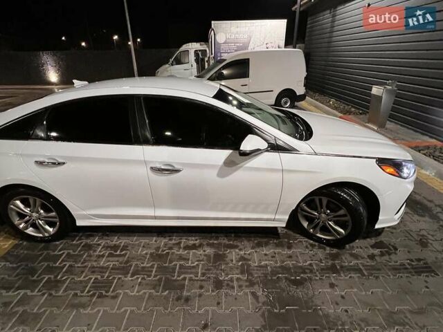 Хендай Соната 2017 в Белой Церкве на Automoto.ua Белый Хендай Соната, объемом двигателя 2.36 л и пробегом 142 тыс. км за 15000 $, фото 3 на Automoto.ua