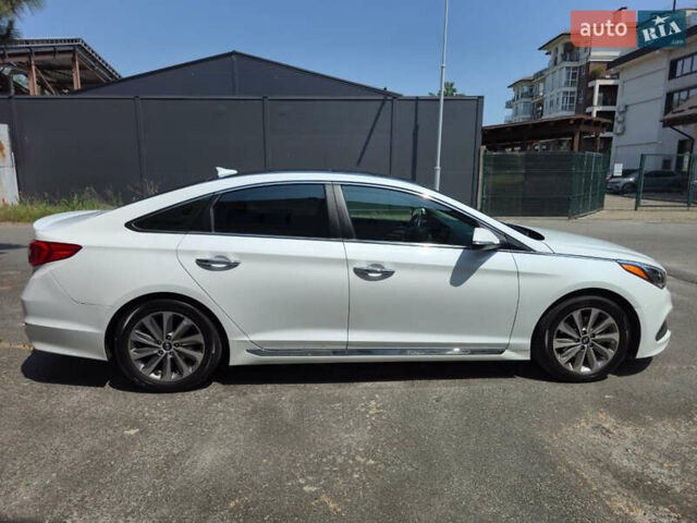 Белый Хендай Соната, объемом двигателя 2.36 л и пробегом 127 тыс. км за 10300 $, фото 13 на Automoto.ua