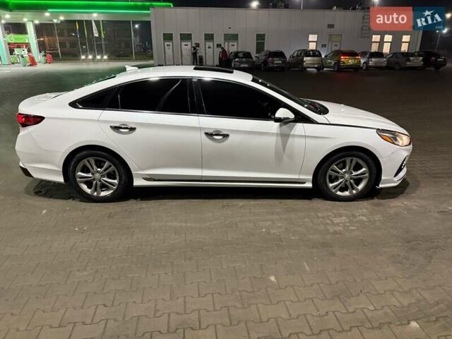 Белый Хендай Соната, объемом двигателя 2.36 л и пробегом 80 тыс. км за 13000 $, фото 24 на Automoto.ua