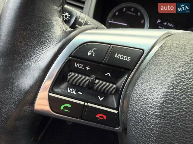 Білий Хендай Соната, об'ємом двигуна 2.36 л та пробігом 57 тис. км за 15950 $, фото 24 на Automoto.ua