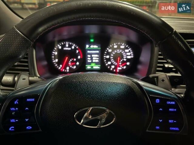 Белый Хендай Соната, объемом двигателя 2.36 л и пробегом 80 тыс. км за 13000 $, фото 38 на Automoto.ua