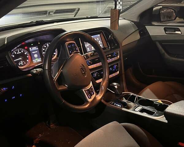 Хендай Соната 2017 в Белой Церкве на Automoto.ua Белый Хендай Соната, объемом двигателя 2.36 л и пробегом 142 тыс. км за 15000 $, фото 8 на Automoto.ua