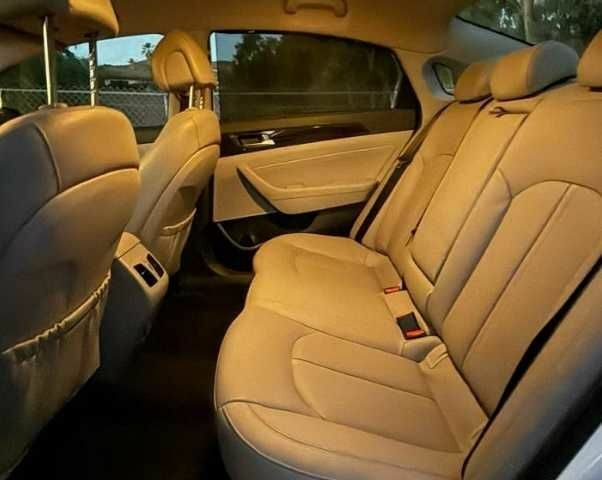 Белый Хендай Соната, объемом двигателя 2 л и пробегом 89 тыс. км за 10680 $, фото 5 на Automoto.ua