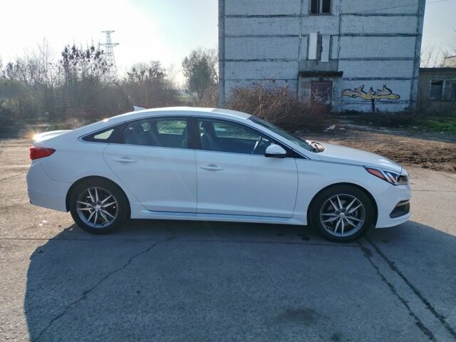 Белый Хендай Соната, объемом двигателя 2 л и пробегом 112 тыс. км за 13700 $, фото 14 на Automoto.ua