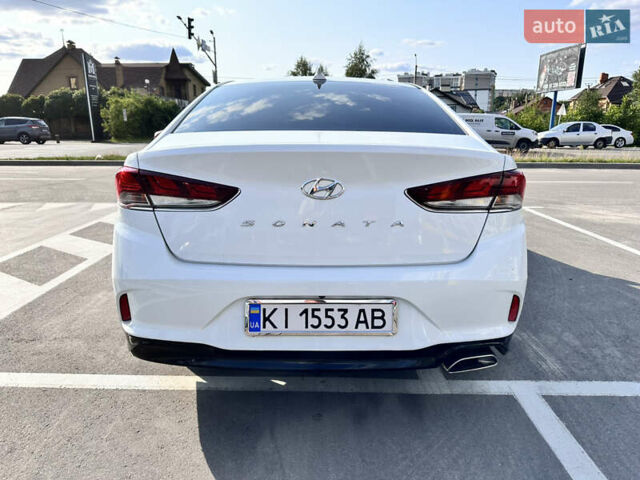 Белый Хендай Соната, объемом двигателя 2.36 л и пробегом 83 тыс. км за 13500 $, фото 7 на Automoto.ua