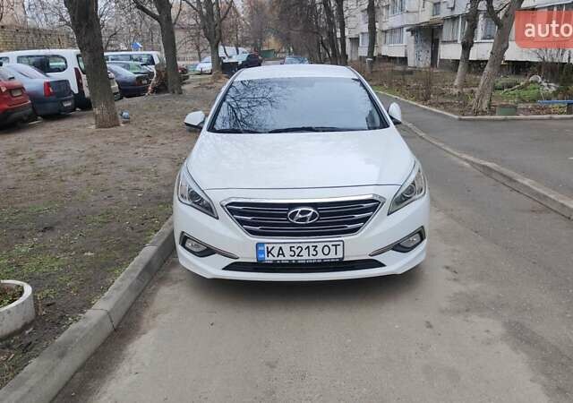 Хендай Соната 2017 в Киеве на Automoto.ua Белый Хендай Соната, объемом двигателя 2 л и пробегом 410 тыс. км за 12500 $, фото 5 на Automoto.ua