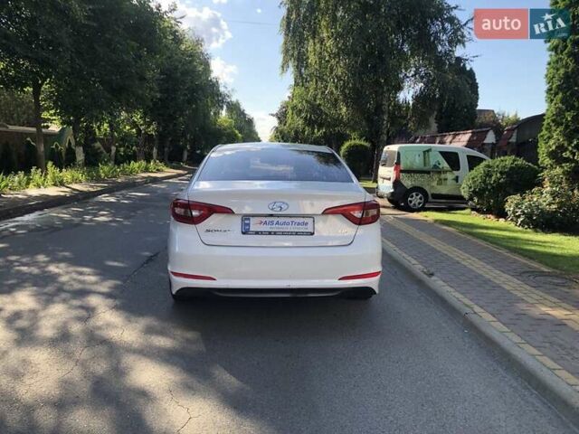 Білий Хендай Соната, об'ємом двигуна 2 л та пробігом 444 тис. км за 9990 $, фото 5 на Automoto.ua