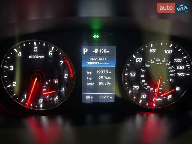 Белый Хендай Соната, объемом двигателя 2.36 л и пробегом 80 тыс. км за 13000 $, фото 16 на Automoto.ua