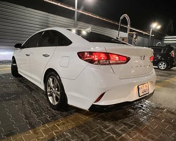 Хендай Соната 2017 в Белой Церкве на Automoto.ua Белый Хендай Соната, объемом двигателя 2.36 л и пробегом 142 тыс. км за 15000 $, фото 6 на Automoto.ua
