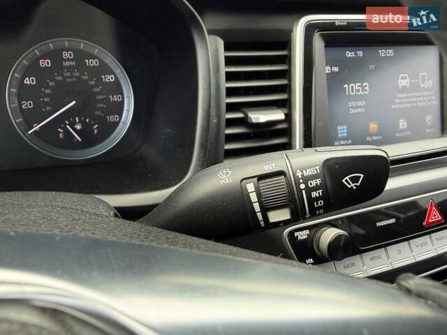 Білий Хендай Соната, об'ємом двигуна 2.36 л та пробігом 57 тис. км за 15950 $, фото 27 на Automoto.ua