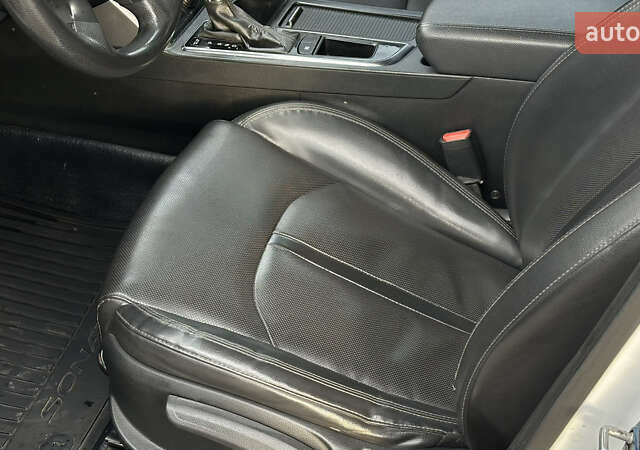 Белый Хендай Соната, объемом двигателя 2 л и пробегом 385 тыс. км за 9100 $, фото 15 на Automoto.ua