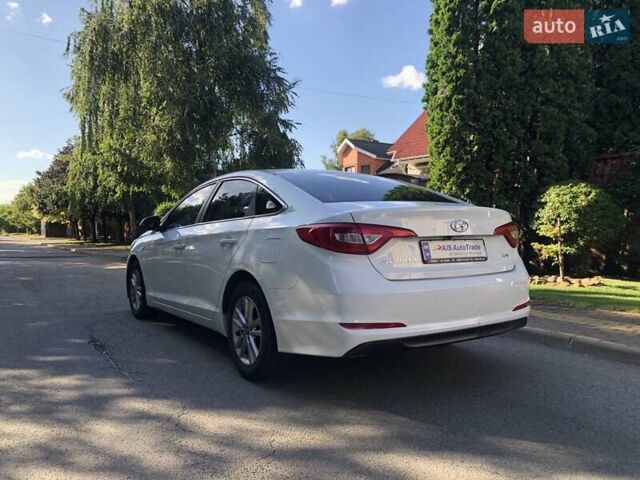 Білий Хендай Соната, об'ємом двигуна 2 л та пробігом 444 тис. км за 9990 $, фото 4 на Automoto.ua