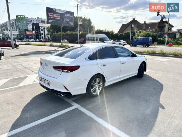 Белый Хендай Соната, объемом двигателя 2.36 л и пробегом 83 тыс. км за 13500 $, фото 6 на Automoto.ua