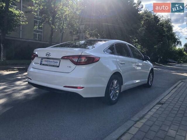 Білий Хендай Соната, об'ємом двигуна 2 л та пробігом 444 тис. км за 9990 $, фото 3 на Automoto.ua