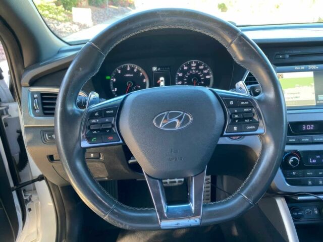 Хендай Соната 2017 в Одессе на Automoto.ua Белый Хендай Соната, объемом двигателя 2.4 л и пробегом 64 тыс. км за 3250 $, фото 8 на Automoto.ua