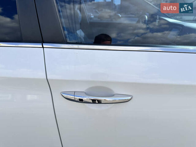 Белый Хендай Соната, объемом двигателя 2.36 л и пробегом 83 тыс. км за 13500 $, фото 12 на Automoto.ua
