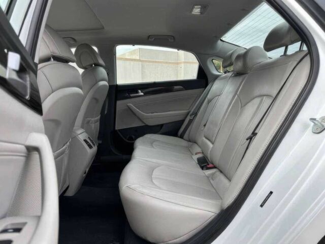 Белый Хендай Соната, объемом двигателя 2.4 л и пробегом 70 тыс. км за 8650 $, фото 15 на Automoto.ua