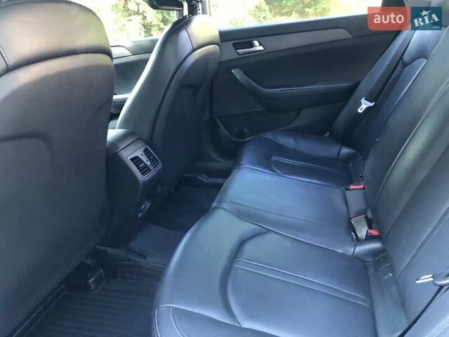 Білий Хендай Соната, об'ємом двигуна 2 л та пробігом 444 тис. км за 9990 $, фото 10 на Automoto.ua