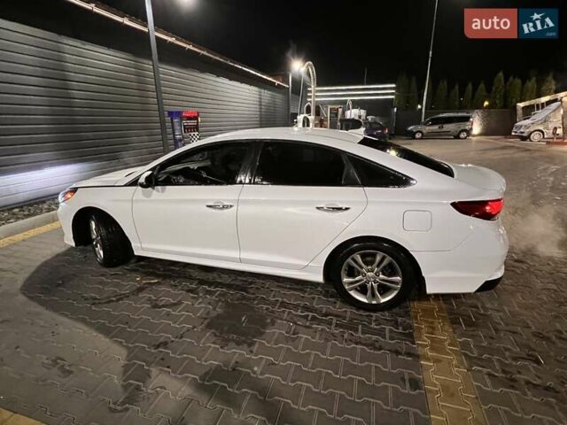 Хендай Соната 2017 в Белой Церкве на Automoto.ua Белый Хендай Соната, объемом двигателя 2.36 л и пробегом 142 тыс. км за 15000 $, фото 7 на Automoto.ua